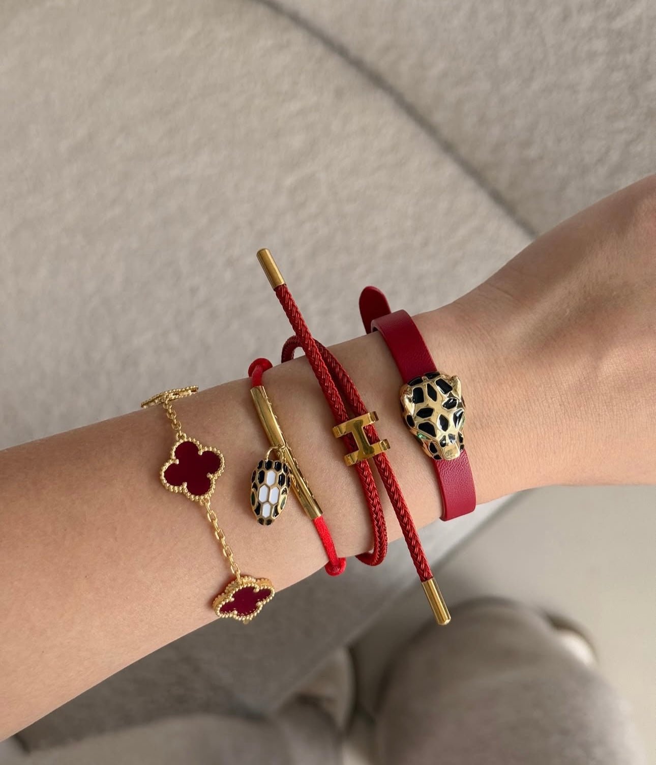 Clover Bracelet Carnelian Gemstone Four Leaf Flower 18k Gold