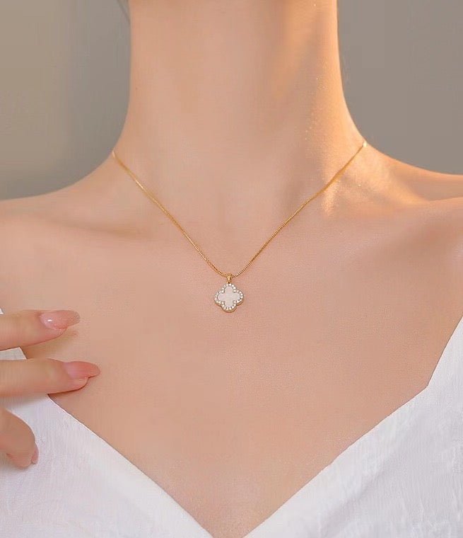 Clover Necklace 18k Gold With Zircon Trim Double Sided Four Leaf Clover Flower