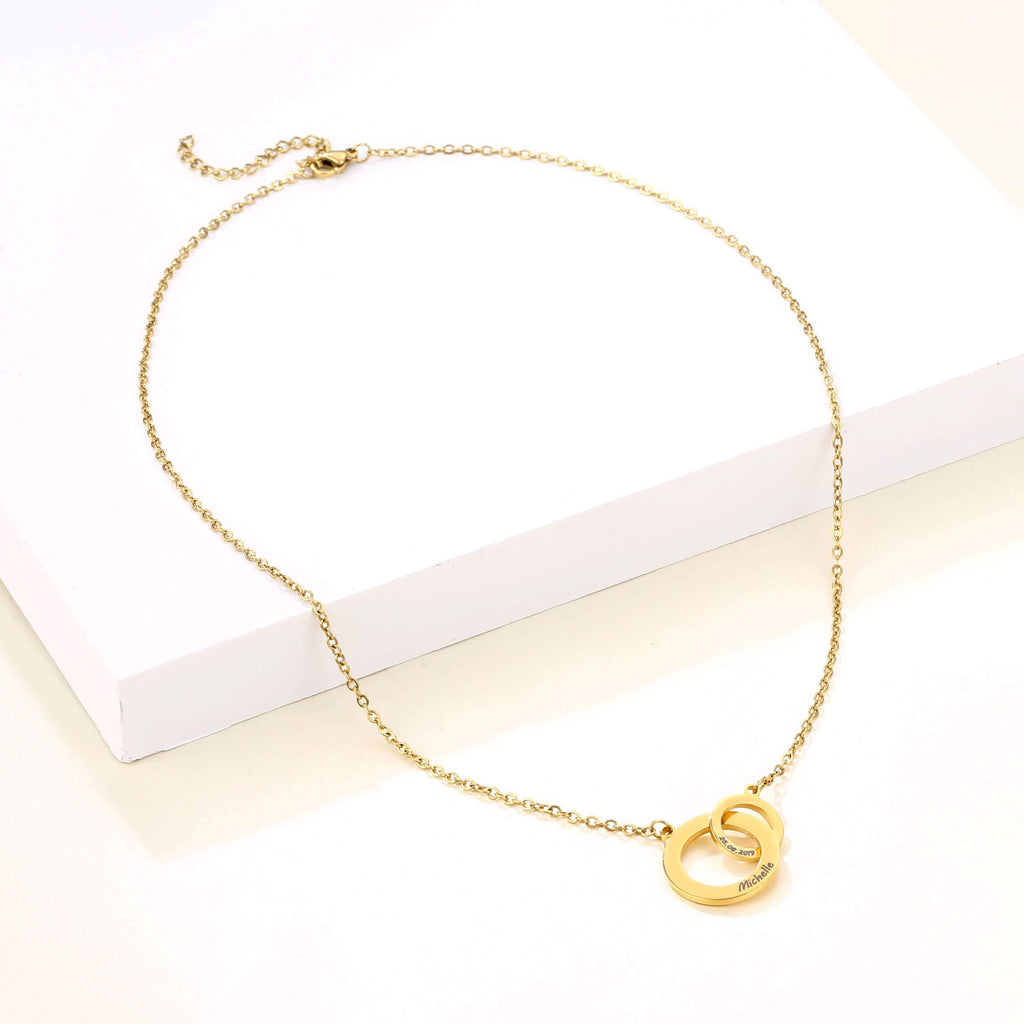 Personalized Necklace With Intertwined Rings