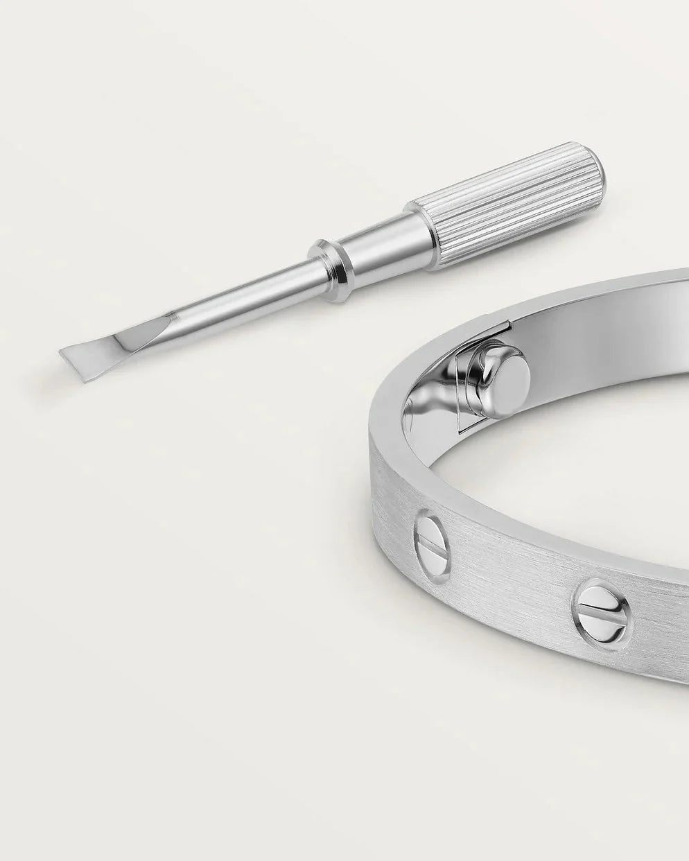 Screw Bangle Love Eternity Silver Bracelet